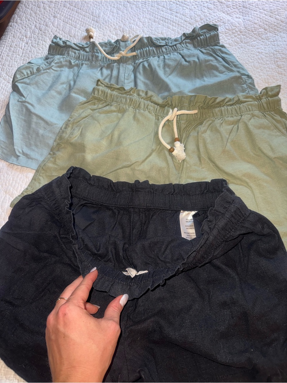 Linen Shorts (Black, Sage, Light Blue) - Picture 4 of 4